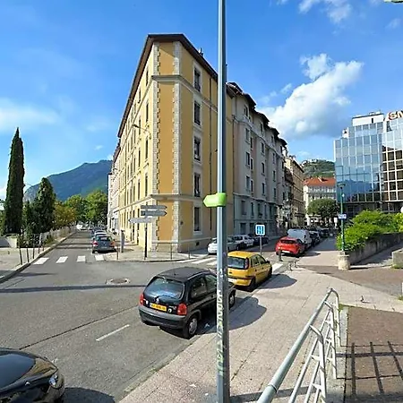 Lux Szálloda Grenoble